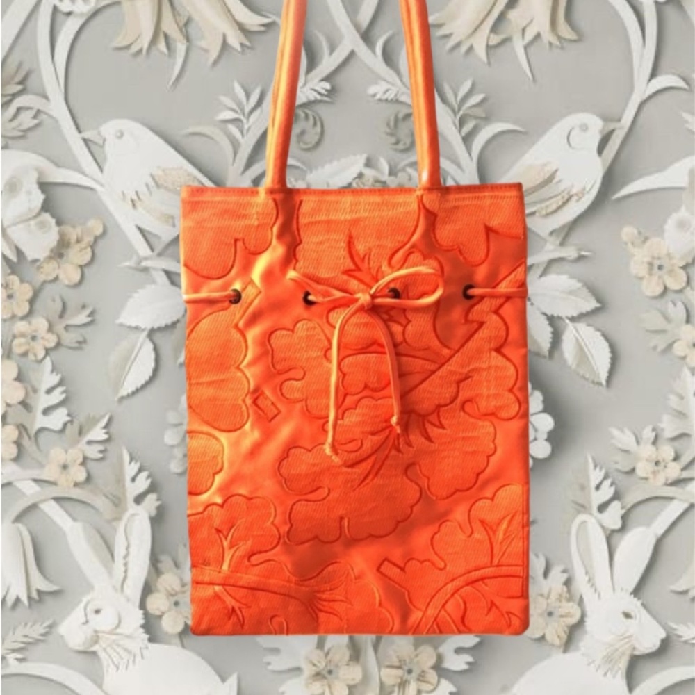 Silk shoulder bag